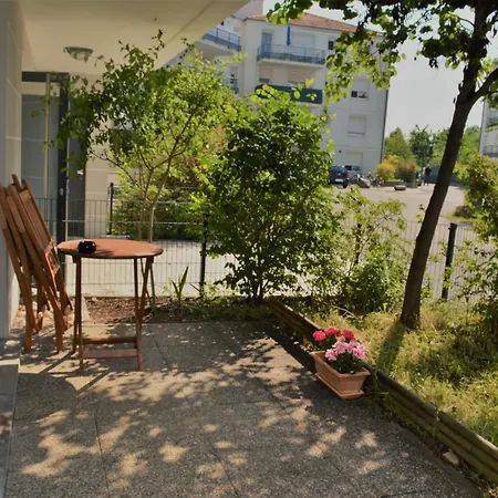 Spacious Flat Garden&parking 5min Basel Tram Bus Airport