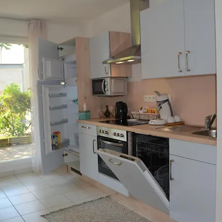 Spacious Flat Garden&parking 5min Basel Tram Bus Airport Saint-Louis (Haut-Rhin)