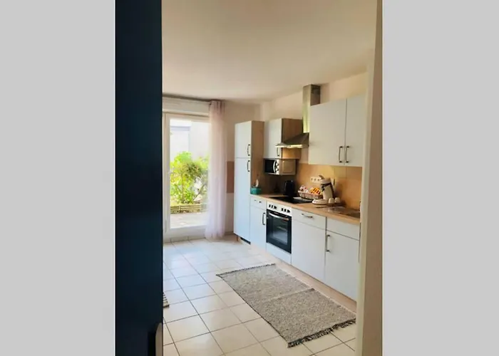 Spacious Flat Garden&parking 5min Basel Tram Bus Airport *