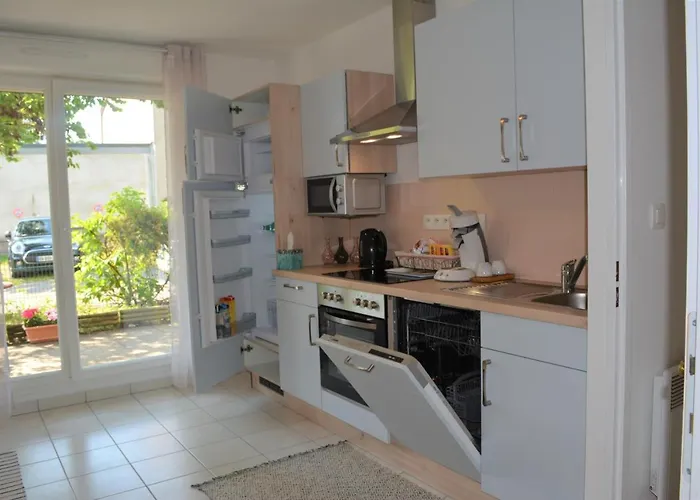 Spacious Flat Garden&parking 5min Basel Tram Bus Airport Saint-Louis (Haut-Rhin)